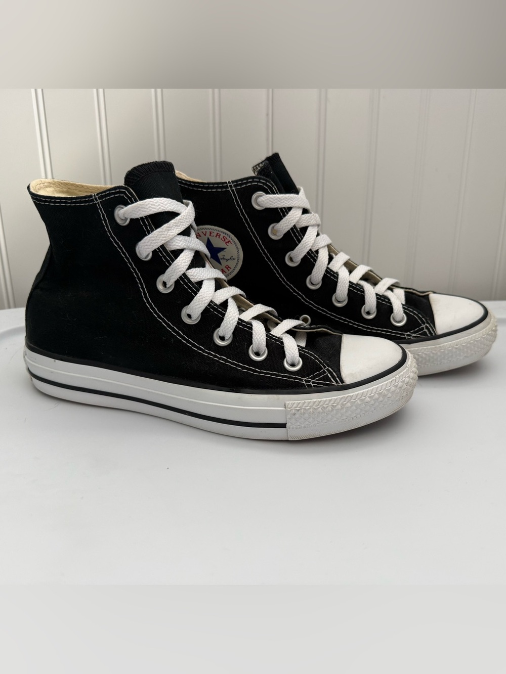 Converse Chuck Taylor All Star High-Top Sneakers Size 7